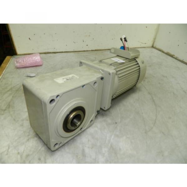 Origin Sumitomo 04 kW Hyponic Drive, RNYM05-1320-40, 220V, Frame F-71M, 3 PH, NNB #3 image